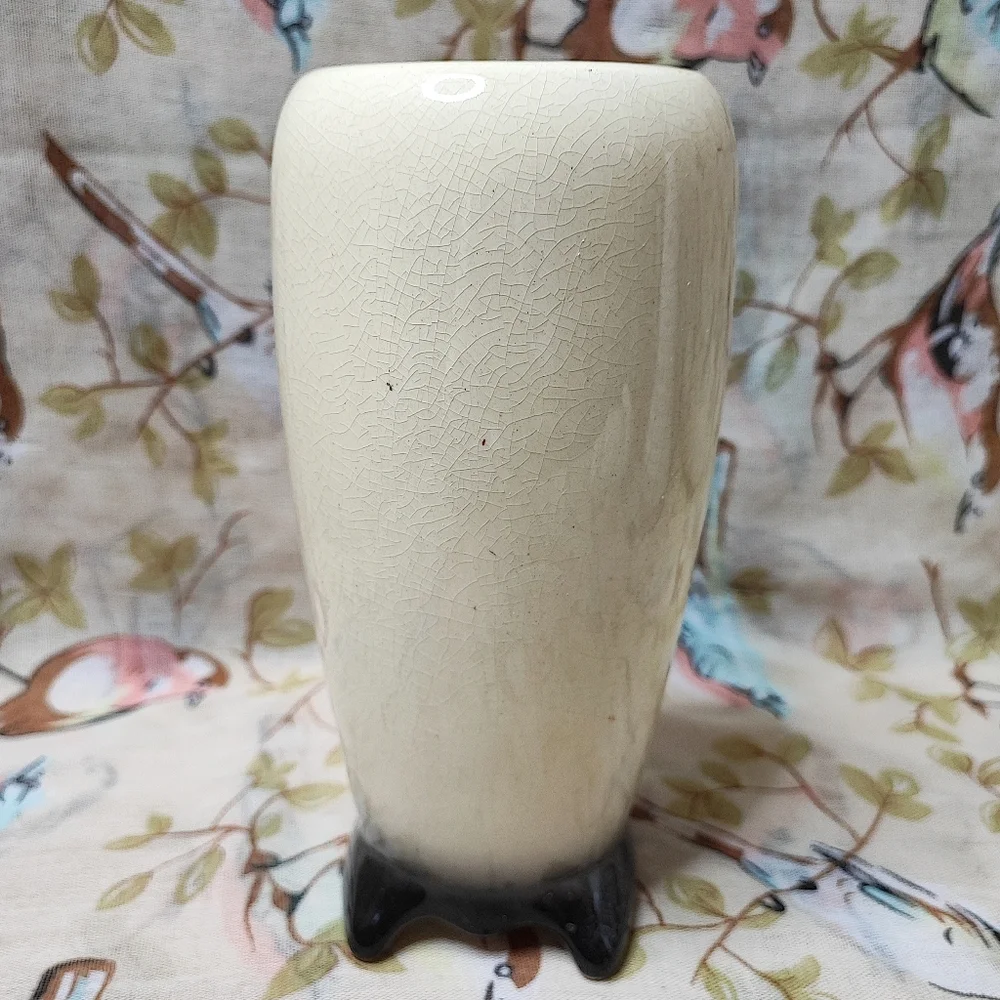 Royal Copley Green Cream Climbing Ivy Vase 7